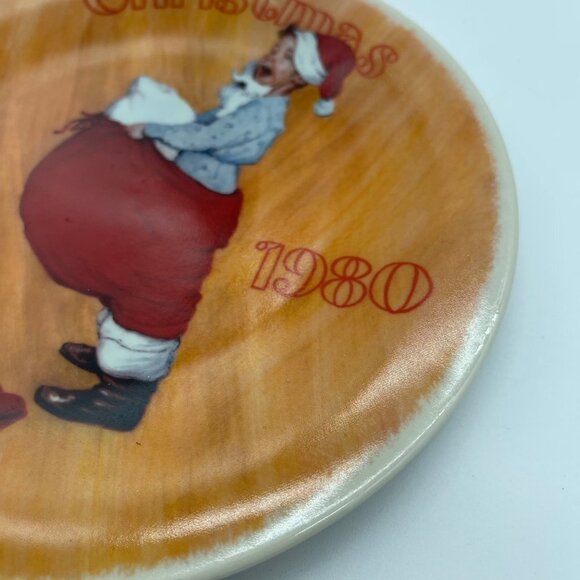 Norman Rockwell Plate Tan Red Christmas Holiday 1960 - Picture 2 of 7